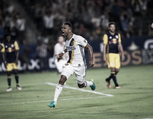 Los Angeles Galaxy score two late goals to draw even with New York Red Bulls