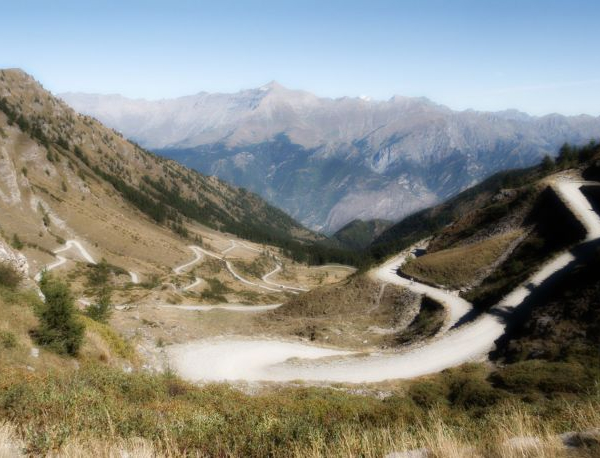 Giro d'Italia, 20° tappa: il Colle delle Finestre, prima dell'arrivo al Sestriere