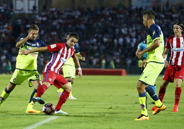 Il Crotone cade ma ben figura contro l'Atletico Madrid: decidono Gaitan e Jota, è 2-0