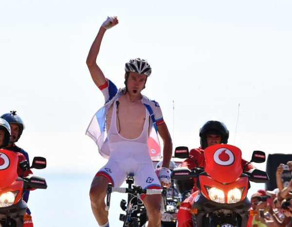Vuelta 2016, 3° tappa: impresa di Geniez, Fernandez in rosso, perde Contador