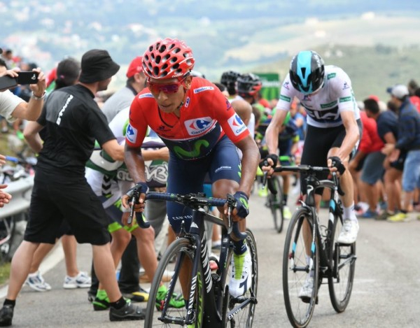 Vuelta 2016 - Gesink doma l'Aubisque, spettacolo tra i big ma Quintana è ancora in Roja
