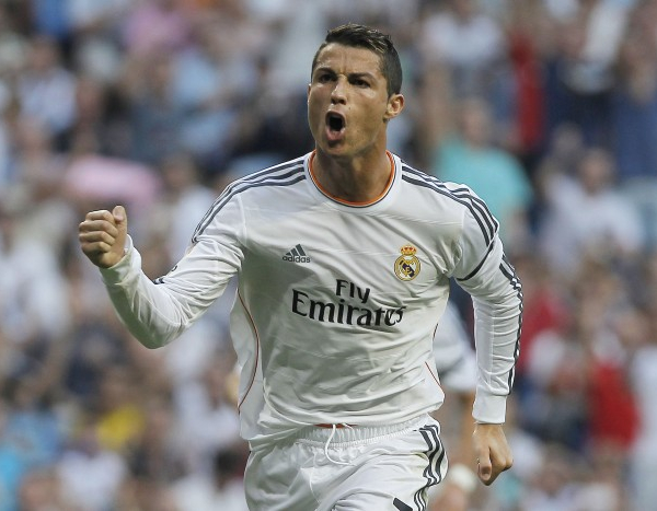 Ingordo Cristiano Ronaldo, è suo anche il Globe Soccer Awards