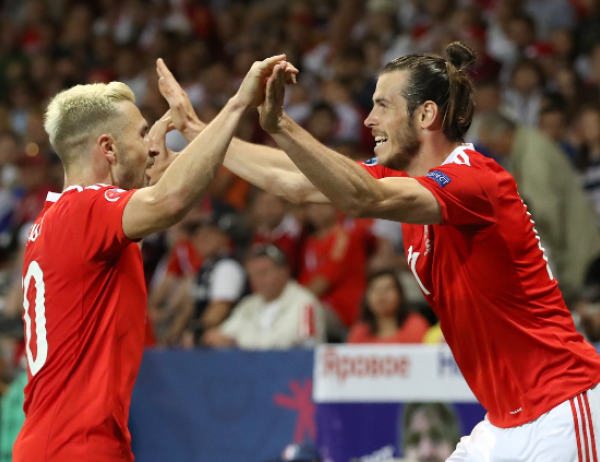 Spettacolo-Galles e disastro-Russia: serate da Euro 2016