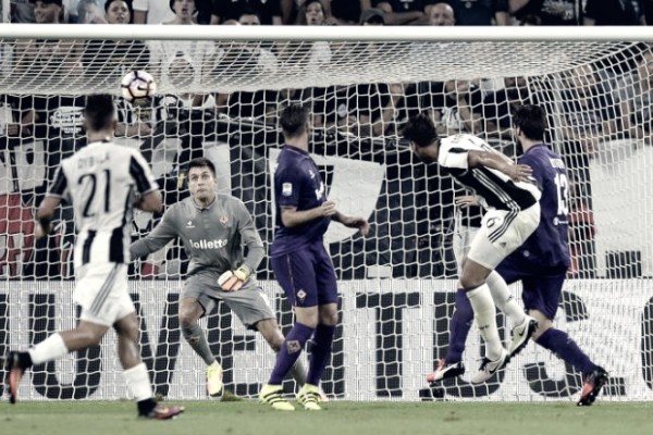 Fiorentina - Juventus terminata in Serie A 2016/17 (2-1): Kalinic-Badelj, inutile Higuain