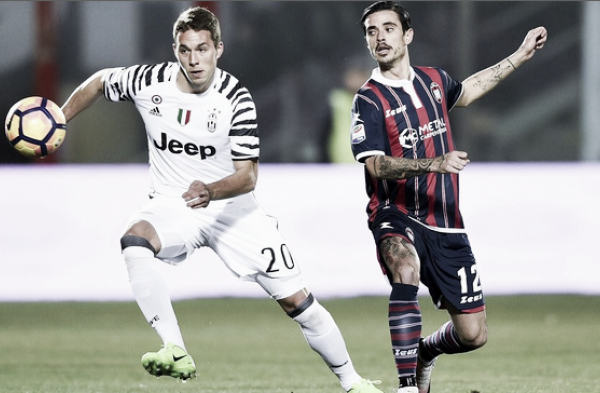 La Juve passa a Crotone, Bonucci e Allegri nel post-match: "Tre punti fondamentali"