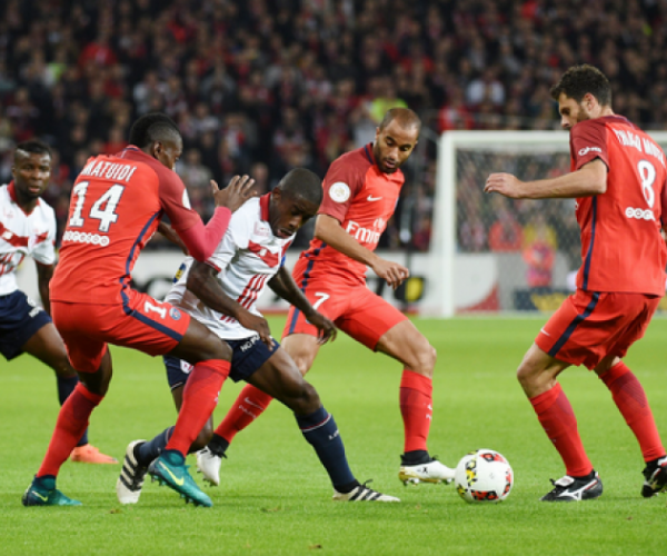 Il PSG passa a Lille grazie a Cavani: continua la rimonta, notte al secondo posto