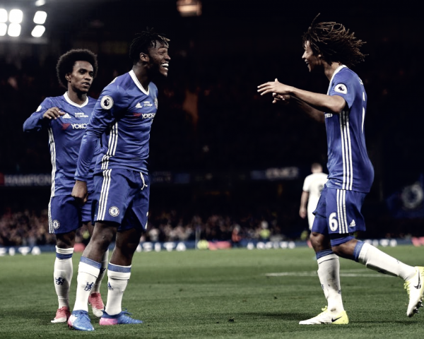 Premier League - Il Chelsea festeggia a Stamford Bridge, partita spettacolare con il Watford (4-3)