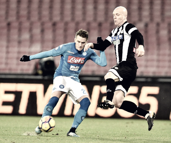 Coppa Italia - L'Udinese si difende e basta, il Napoli trova un varco e passa il turno (1-0)