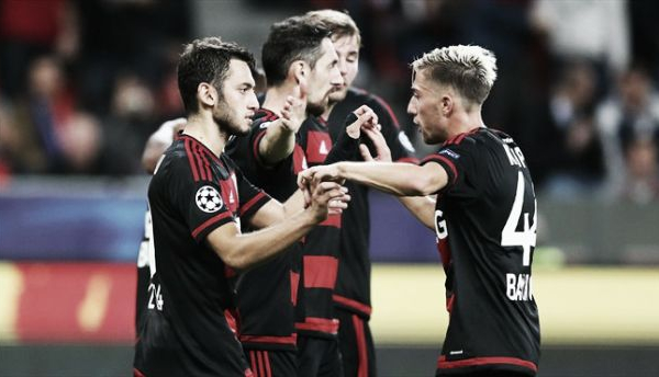 El Leverkusen golea y se olvida de la Bundesliga