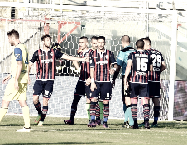 Serie A - Il Crotone ha pochi margini d'errore, il Chievo vuole avvicinarsi alle posizioni nobili