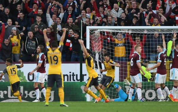 L'Arsenal lo fa strano e vince all'ultimo secondo sul campo del Burnley (0-1)
