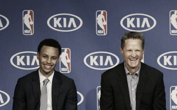 NBA Finals, Kerr e Curry avvertono LeBron: “Ti renderemo la vita difficile”