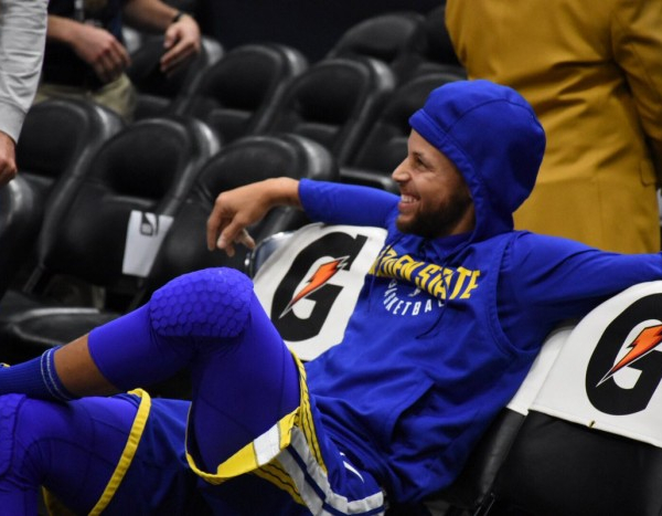 NBA - Golden State tira un sospiro di sollievo: risonanza negativa per Stephen Curry