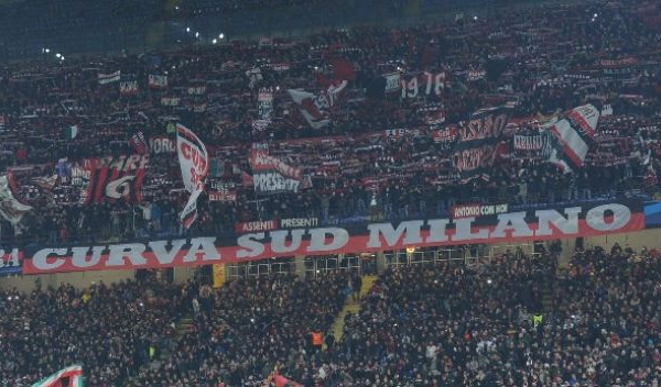 Milan, la protesta del tifo