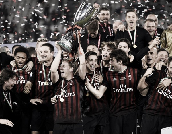 Dal settimo posto alla Supercoppa Italiana: il racconto del 2016 del Milan in foto