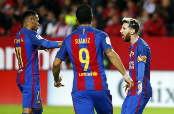 Il Barcellona vince in rimonta, 1-2 a Siviglia e gol numero 500 per Messi in blaugrana