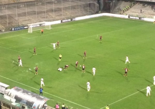 Serie B: la Salernitana fa e disfa, 1-1 all'Arechi contro la Pro Vercelli