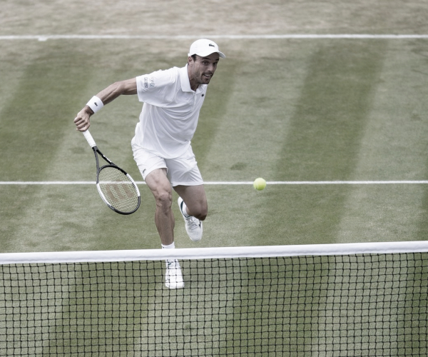 Bautista pone la directa hacia la segunda semana de Wimbledon