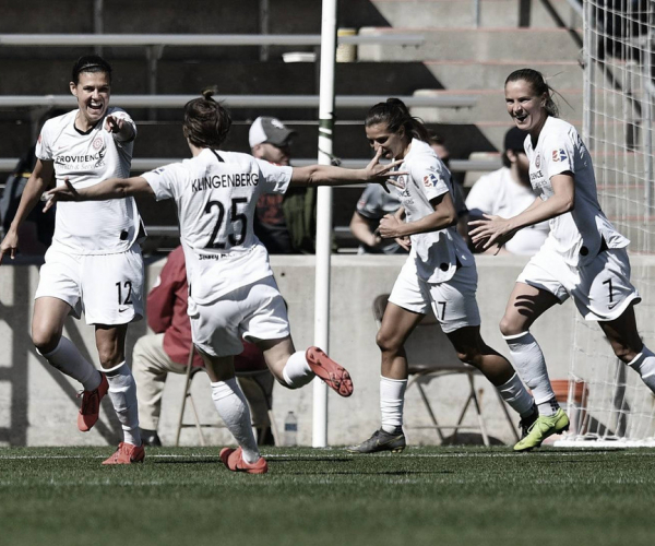 The Chicago Red Stars and Portland Thorns FC each score four goals in explosive draw