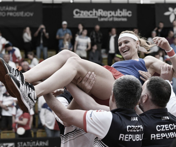 Com Safarova em ação, República Tcheca vence Canadá e segue no Grupo Mundial da Fed Cup