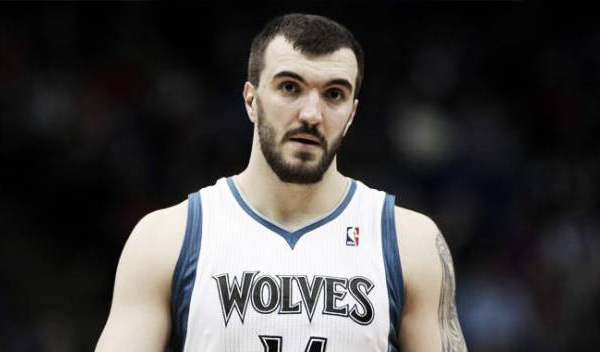 Nikola Pekovic renueva con los Timberwolves