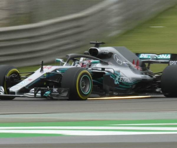 F1, GP Cina - Vola Hamilton nelle prime libere