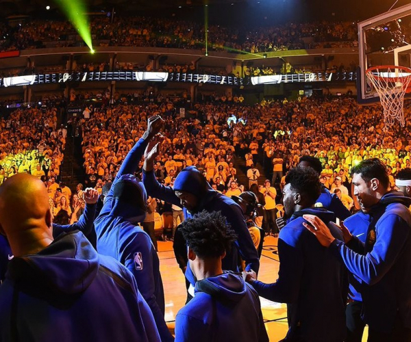 NBA Playoffs: Golden State orchestra sinfonica, s'inchinano i Pelicans