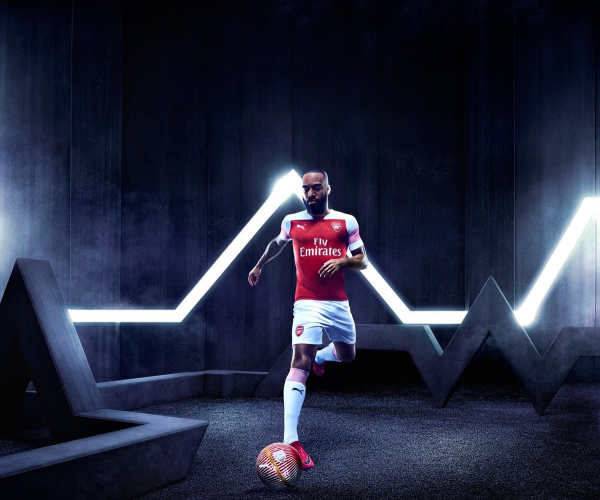 Arsenal - Presentata la maglia per la nuova stagione
