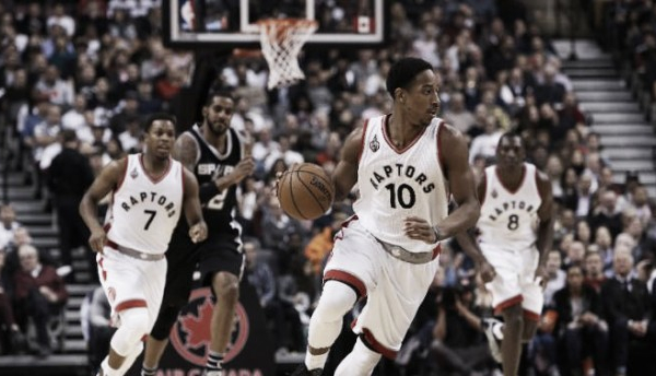 NBA, gli Spurs cadono a Toronto sotto i colpi di DeRozan (97-94)