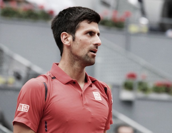 Masters 1000 Shanghai: Djokovic soffre ma va in semifinale