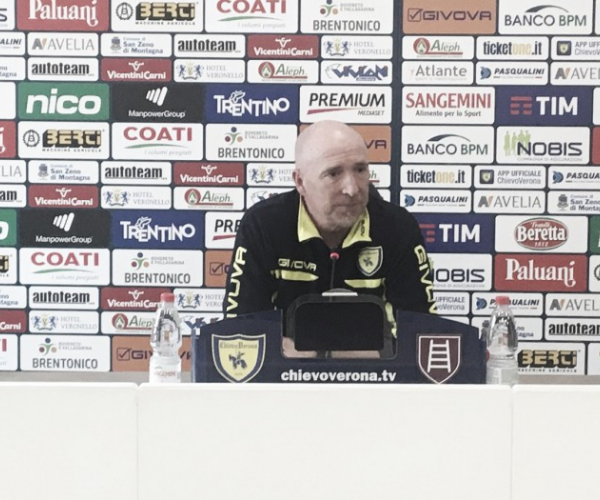 Chievo, Maran avvisa i suoi: "La Fiorentina ha meno punti di quanti ne meriti"