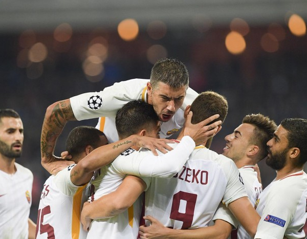 Champions League, la Roma vince 2-1 ma non convince contro il Qarabag