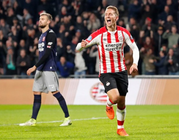Eredivisie: il PSV vince e scappa, frenano Ajax e Feyenoord. Continua il sogno dell'Excelsior