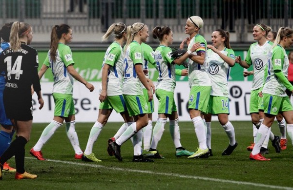 UEFA Women's Champions League - Wolfsburg (7) 3-3 (3) Fiorentina: Goals aplenty as Wolfsburg progress