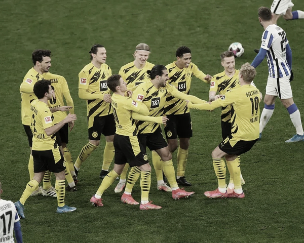 Dortmund despedaza a un Hertha que no ha logrado su cometido