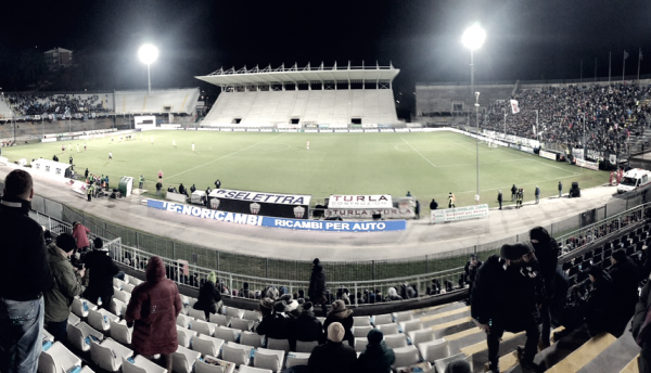 Serie B - Bianchi risponde a Crescenzi: 1-1 tra Ascoli e Pescara