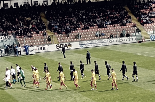 Serie B - Il Benevento batte lo Spezia e risorge: 1-3 al Picco