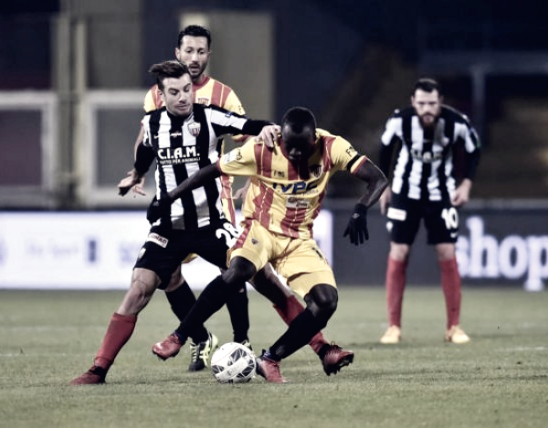 Serie B - Il Benevento rallenta: 0-0 con l'Ascoli