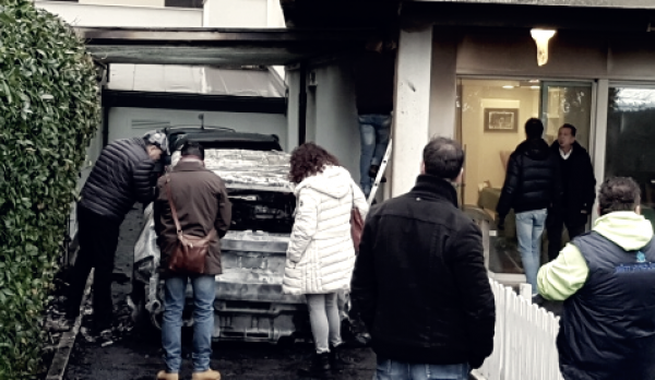 Pescara - Bruciate nella notte le due auto del presidente Sebastiani
