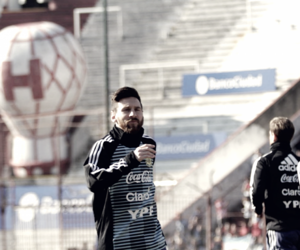 Messi giura amore eterno al Barcellona: "In Europa mi vedo solo qui"