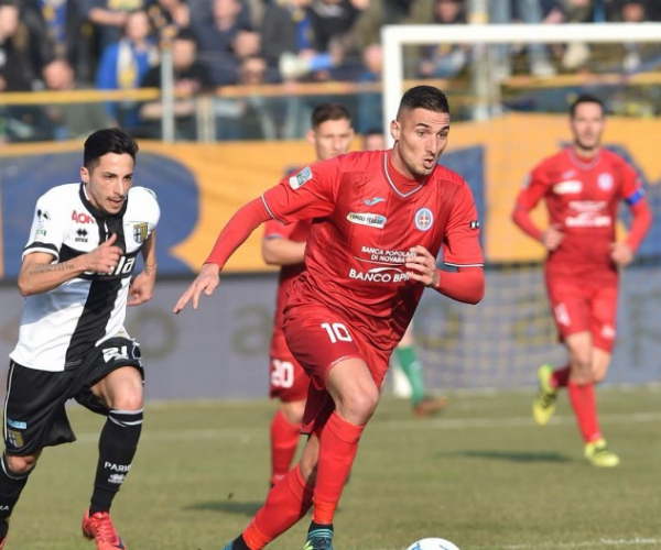 Parma - D'Aversa: "Dobbiamo dare continuità, Brescia squadra difficile da decifrare"