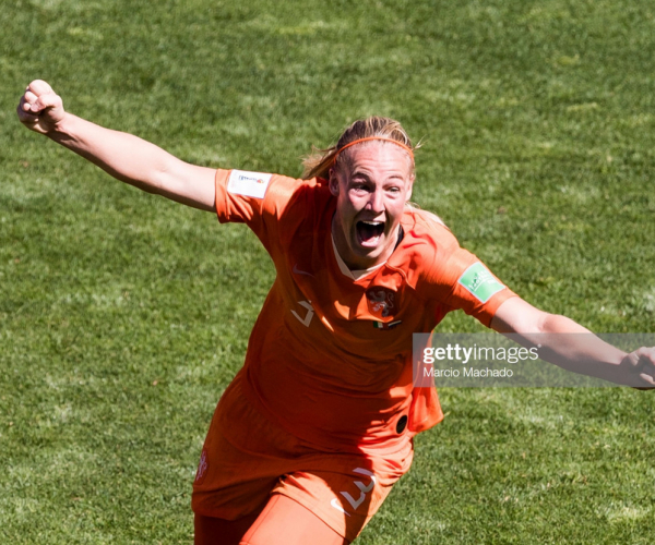Women's World Cup: Italy 0-2 Netherlands