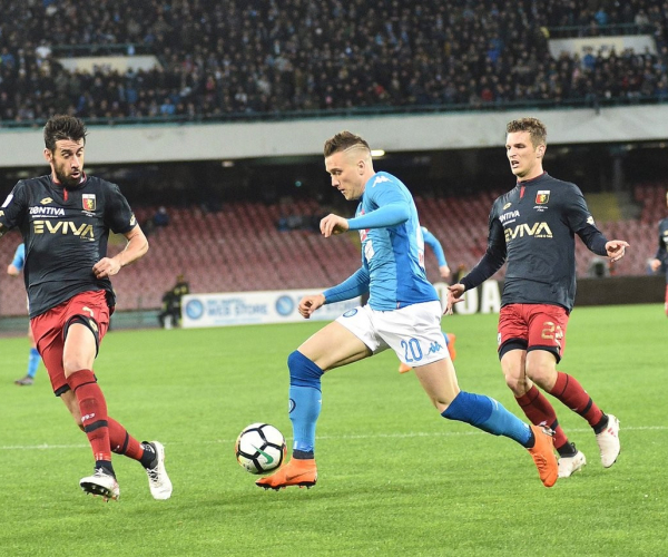 Il Napoli si riavvicina alla Juventus: Genoa battuto grazie ad un colpo di testa di Raul Albiol
