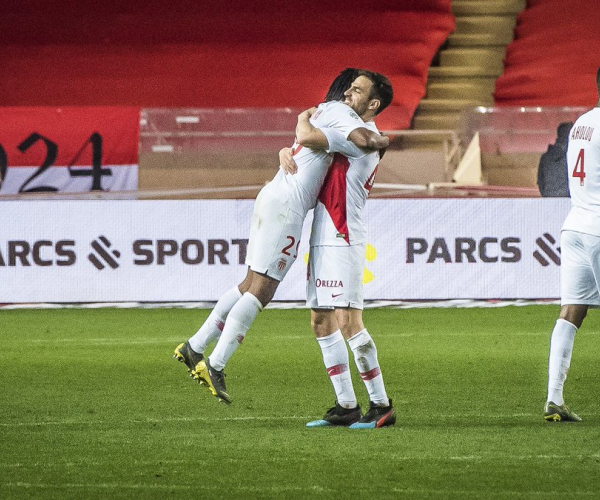 Ligue 1: il PSG supera il Saint Etienne, successo vitale per il Monaco