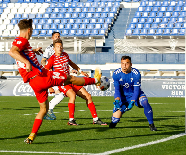 El Recreativo Granada consigue un punto vital ante el Marbella FC