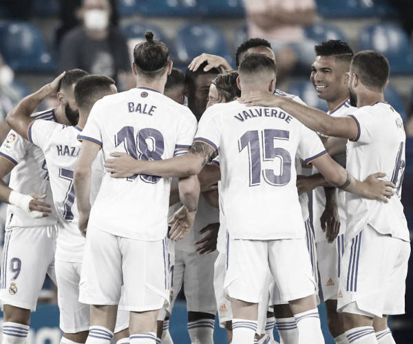 Real Madrid deslancha no segundo tempo e goleira Alavés na estreia do Campeonato Espanhol