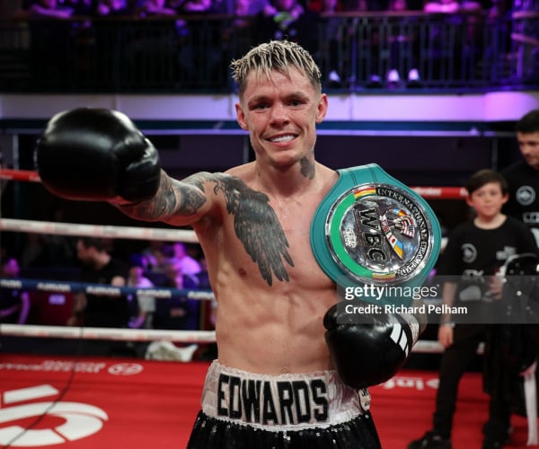 Former world champion Charlie Edwards wins in style in comeback fight