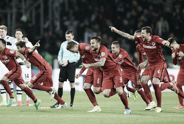 Dfb-Pokal - Rigori fatali per il Gladbach, Eintracht Francoforte in finale!