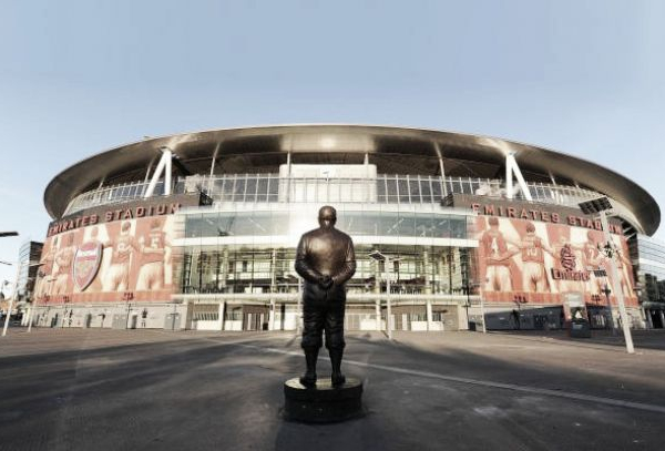 Emirates Stadium, un paseo en bronce por la historia