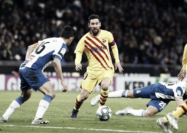 Barcelona recebe desesperado Espanyol no clássico catalão do Campeonato Espanhol